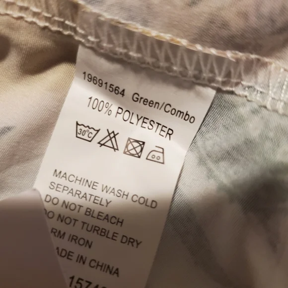 Fashion Nova get that money volley trunks - Picture 9 of 9